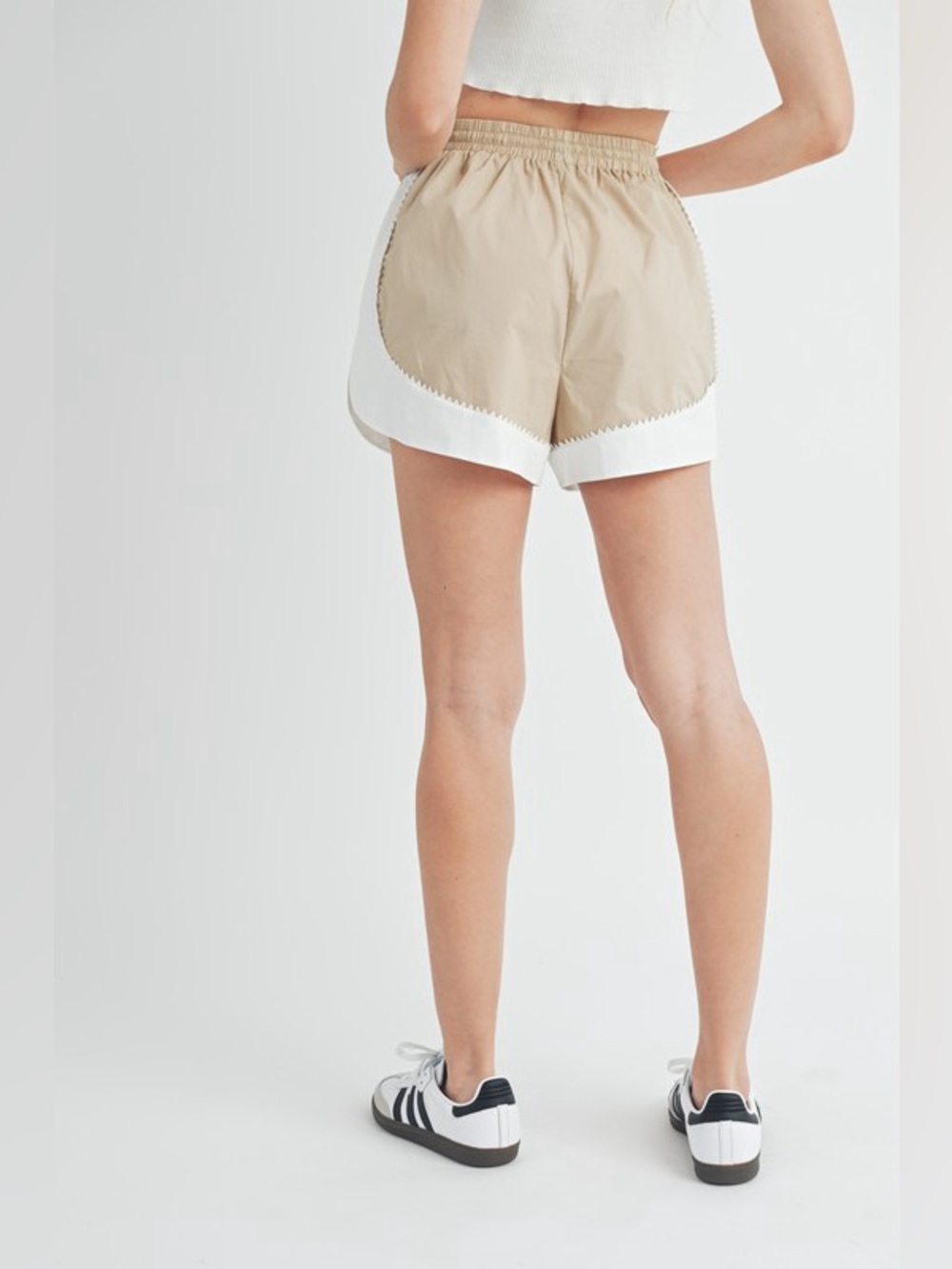 MABLE Drawstring Waist Contrast Trim Detail Shorts - Picture 5 of 7